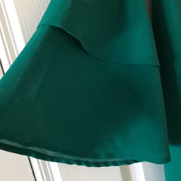 NWOT Emerald Green Bell Sleeve Dress - Picture 3 of 5